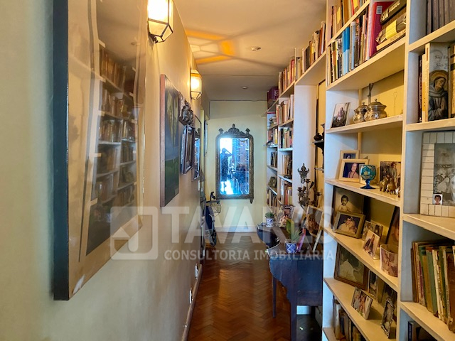 Apartamento à venda com 4 quartos, 236m² - Foto 10