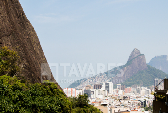 Cobertura à venda com 2 quartos, 200m² - Foto 1