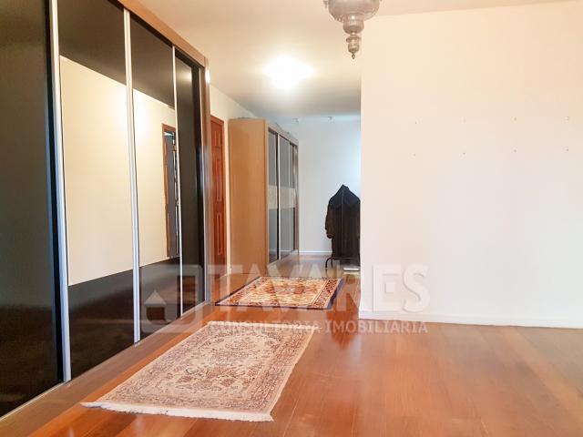 Apartamento à venda com 4 quartos, 377m² - Foto 19