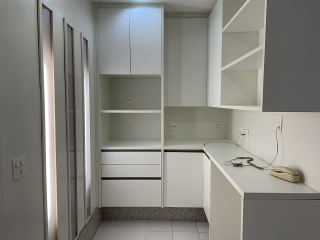 Apartamento à venda com 4 quartos, 228m² - Foto 26