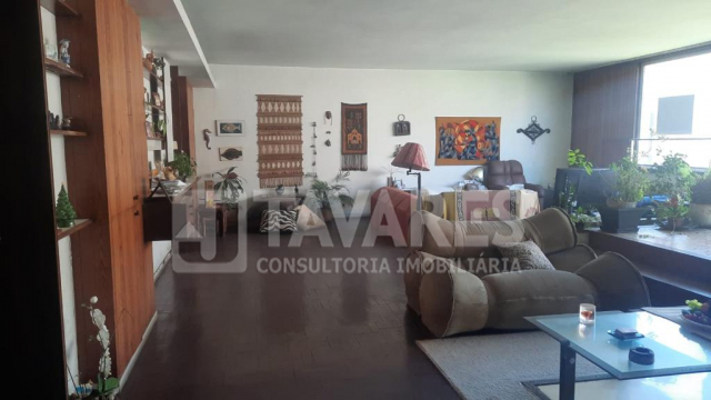 Apartamento à venda com 4 quartos, 235m² - Foto 1