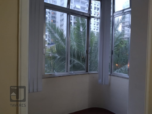 Apartamento à venda com 3 quartos, 144m² - Foto 12