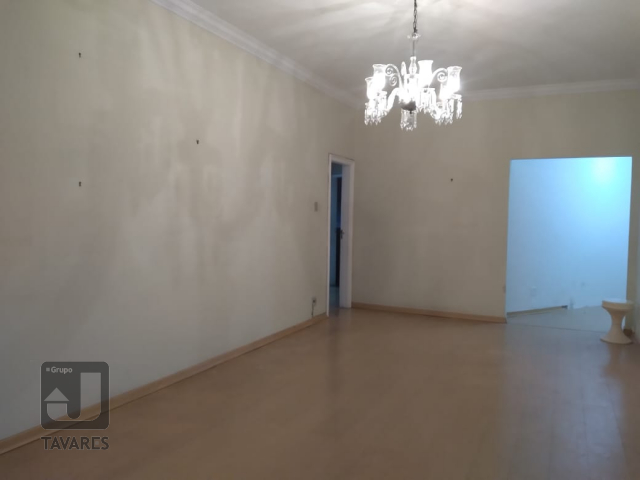 Apartamento à venda com 3 quartos, 144m² - Foto 3