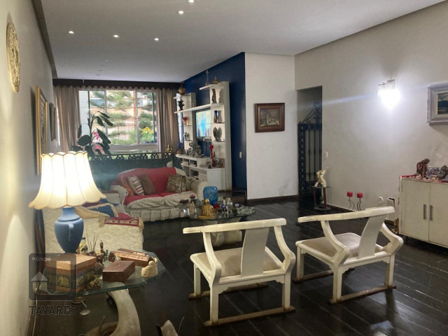 Apartamento à venda com 3 quartos, 179m² - Foto 1