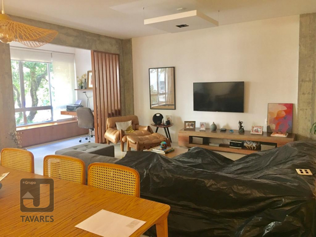 Apartamento à venda com 3 quartos, 180m² - Foto 4