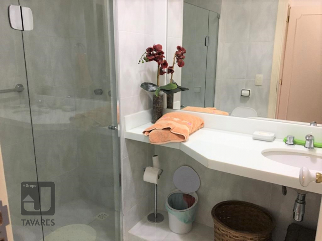 Apartamento à venda com 4 quartos, 240m² - Foto 17