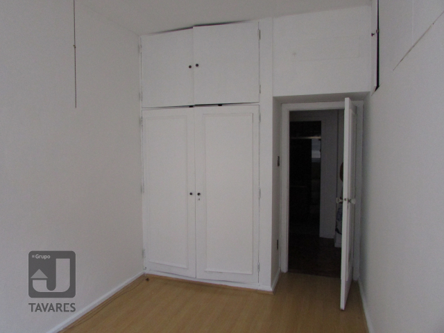 Apartamento à venda com 3 quartos, 287m² - Foto 9