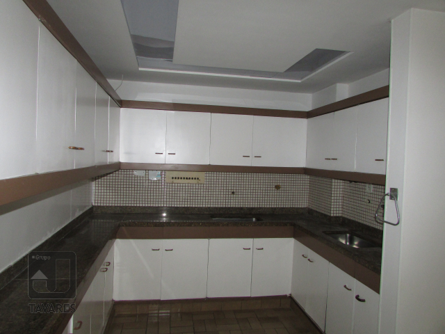 Apartamento à venda com 3 quartos, 287m² - Foto 15