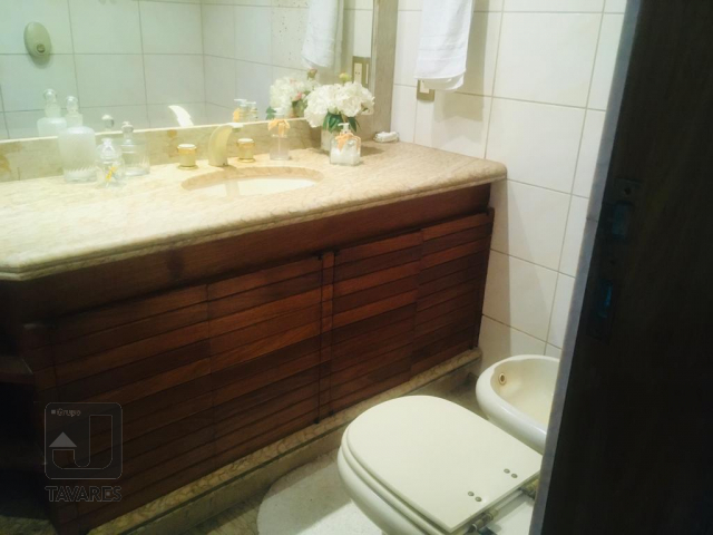 Apartamento à venda com 4 quartos, 203m² - Foto 18