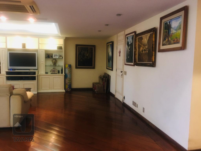 Apartamento à venda com 4 quartos, 203m² - Foto 8