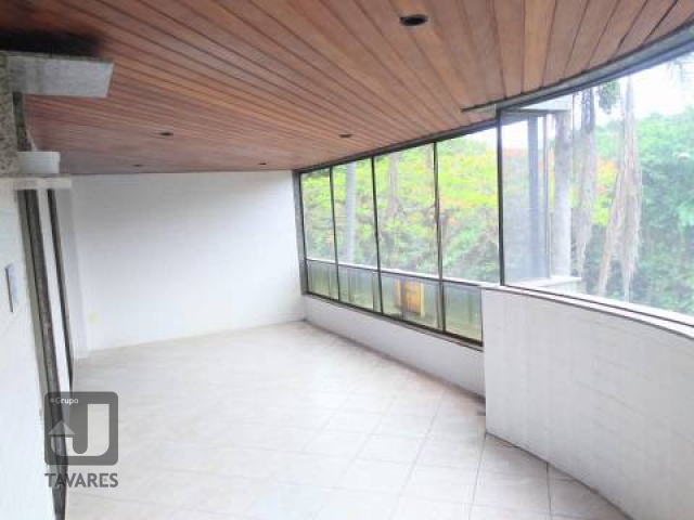 Apartamento à venda com 3 quartos, 125m² - Foto 1