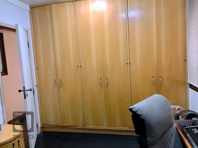 Apartamento à venda com 4 quartos, 191m² - Foto 11