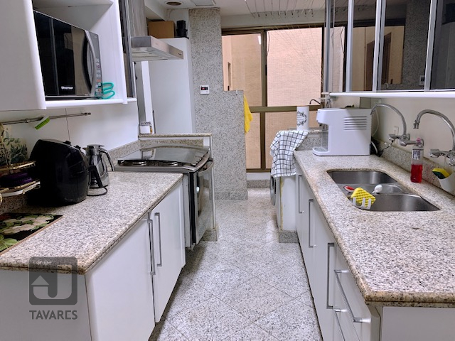 Apartamento à venda com 4 quartos, 191m² - Foto 27