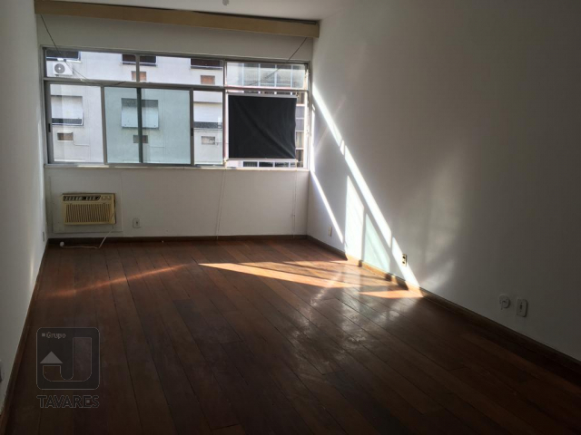 Apartamento à venda com 3 quartos, 101m² - Foto 2