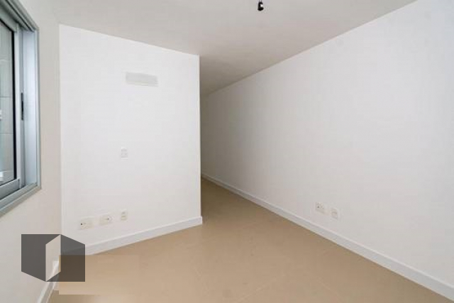 Apartamento à venda com 3 quartos, 180m² - Foto 18