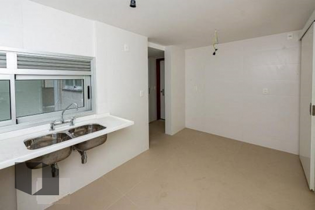 Apartamento à venda com 3 quartos, 180m² - Foto 26