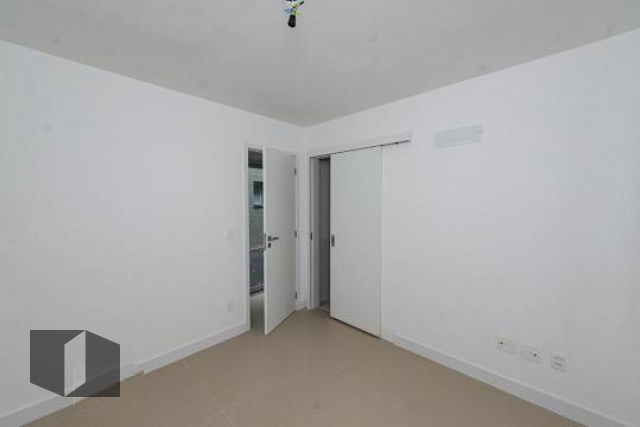 Apartamento à venda com 3 quartos, 180m² - Foto 21