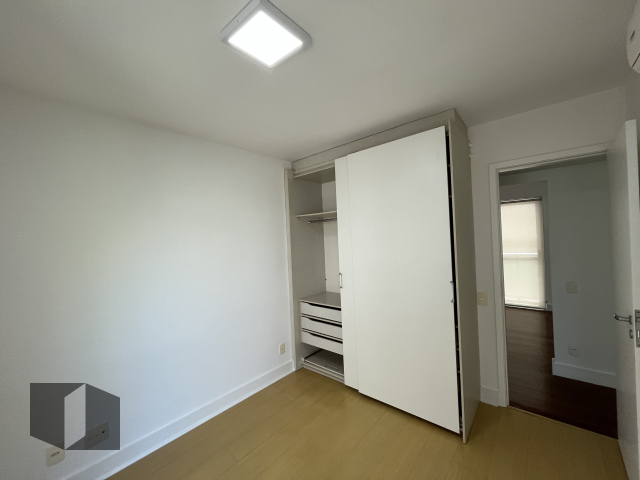 Apartamento à venda com 3 quartos, 120m² - Foto 9