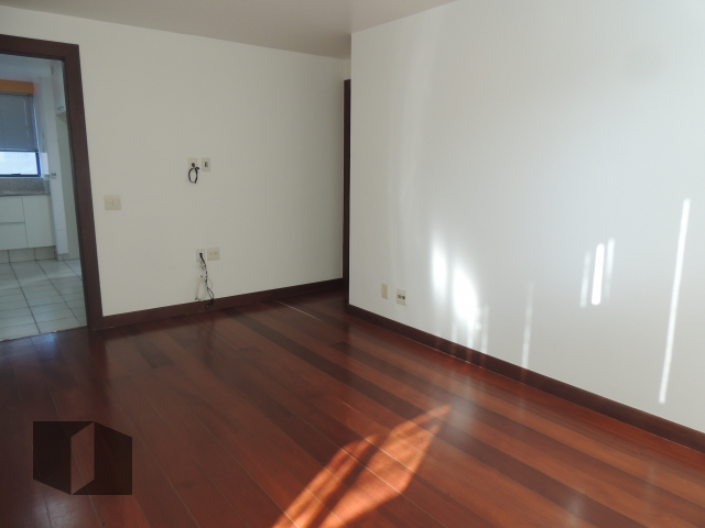 Apartamento à venda com 4 quartos, 256m² - Foto 8