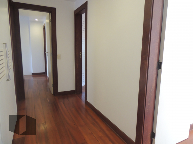 Apartamento à venda com 4 quartos, 256m² - Foto 9