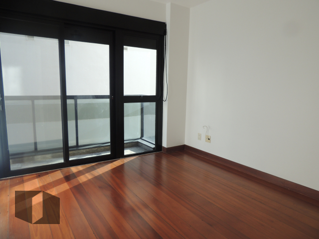 Apartamento à venda com 4 quartos, 256m² - Foto 11