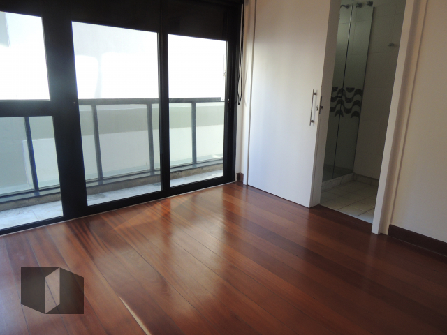 Apartamento à venda com 4 quartos, 256m² - Foto 13