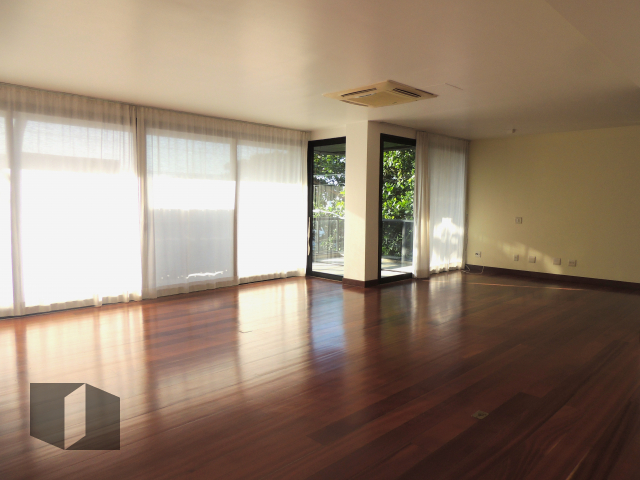 Apartamento à venda com 4 quartos, 256m² - Foto 1