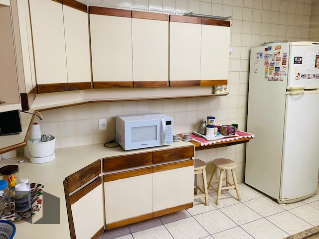 Apartamento à venda com 3 quartos, 170m² - Foto 21