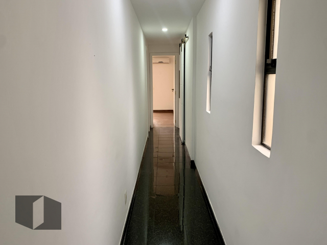 Apartamento à venda com 4 quartos, 196m² - Foto 10