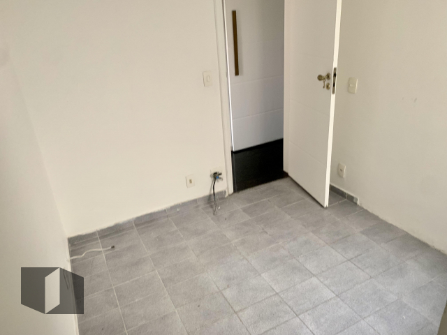 Apartamento à venda com 4 quartos, 196m² - Foto 11