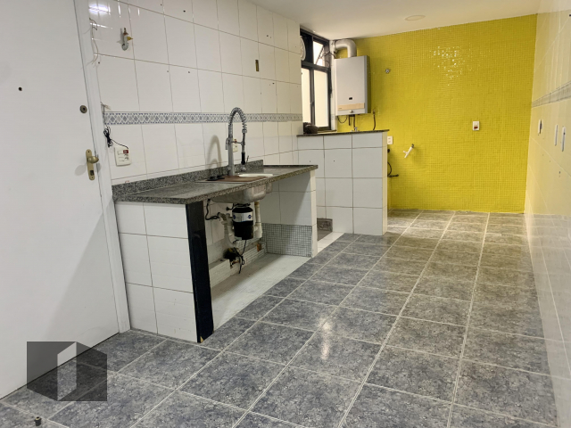 Apartamento à venda com 4 quartos, 196m² - Foto 16