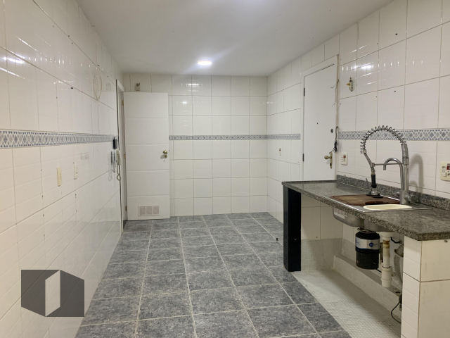 Apartamento à venda com 4 quartos, 196m² - Foto 17