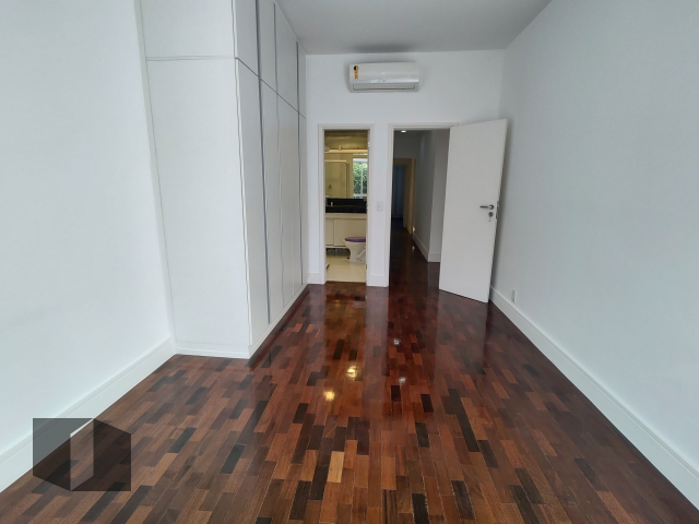 Apartamento à venda com 3 quartos, 150m² - Foto 9