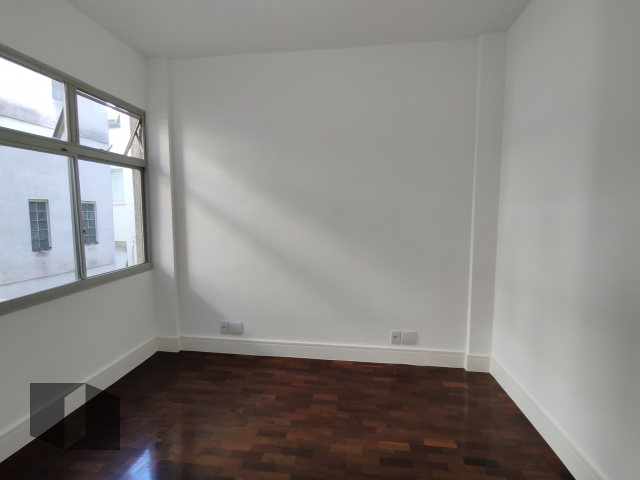 Apartamento à venda com 3 quartos, 150m² - Foto 13