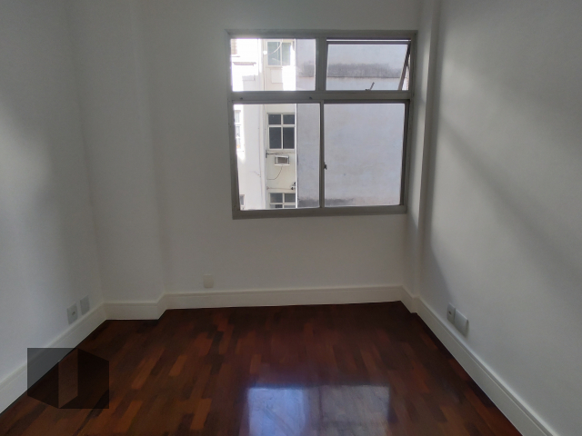 Apartamento à venda com 3 quartos, 150m² - Foto 14