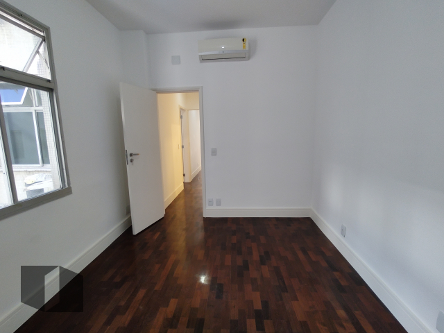 Apartamento à venda com 3 quartos, 150m² - Foto 21