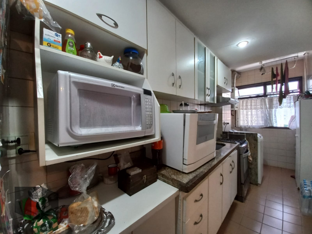 Apartamento à venda com 2 quartos, 64m² - Foto 22