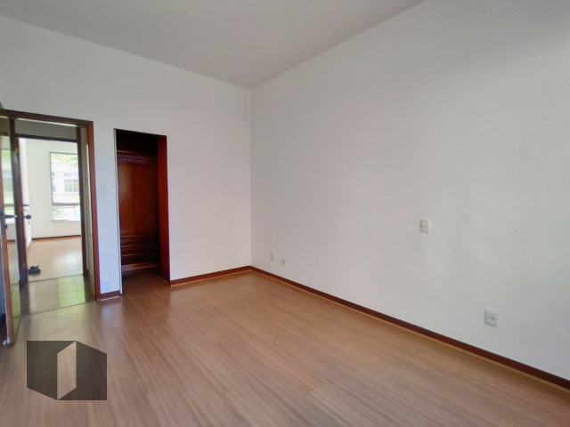 Apartamento à venda com 3 quartos, 195m² - Foto 8