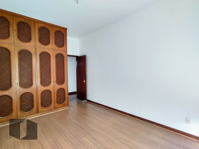 Apartamento à venda com 3 quartos, 195m² - Foto 12