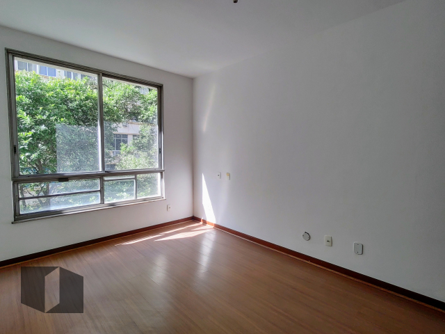 Apartamento à venda com 3 quartos, 195m² - Foto 15