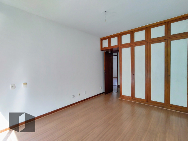 Apartamento à venda com 3 quartos, 195m² - Foto 16