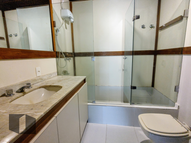 Apartamento à venda com 3 quartos, 195m² - Foto 18