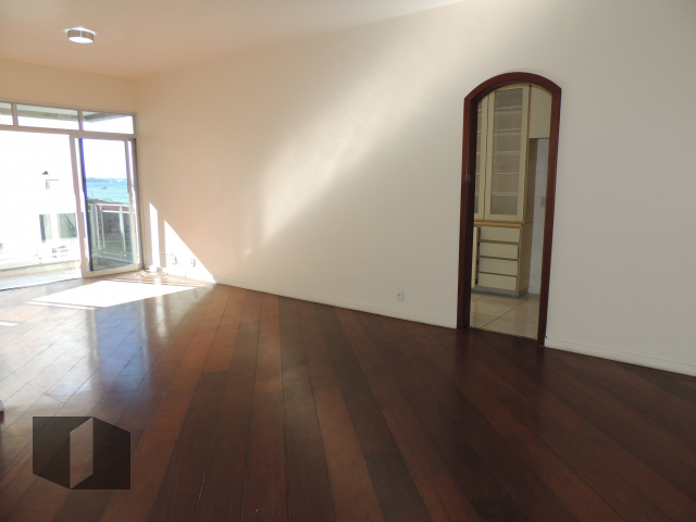 Apartamento à venda com 3 quartos, 125m² - Foto 3