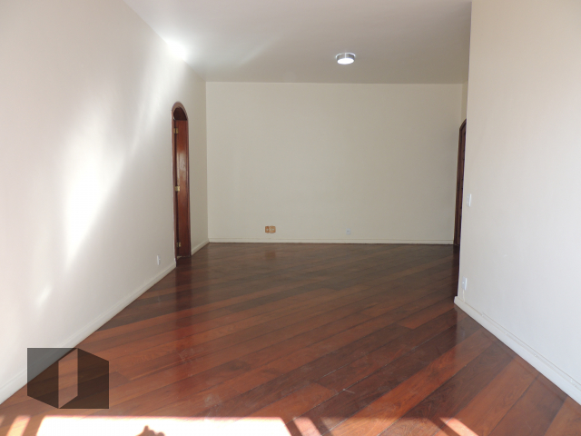 Apartamento à venda com 3 quartos, 125m² - Foto 8