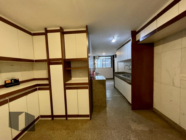 Apartamento à venda com 4 quartos, 245m² - Foto 25