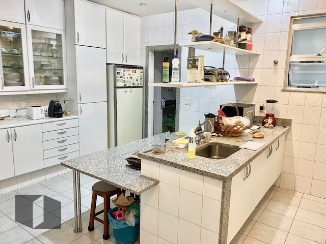 Apartamento à venda com 4 quartos, 290m² - Foto 32