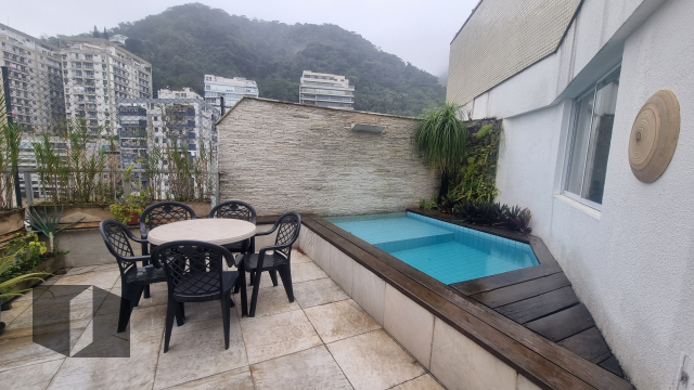 Cobertura à venda com 2 quartos, 192m² - Foto 1