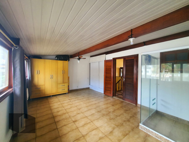 Casa à venda com 3 quartos, 198m² - Foto 14