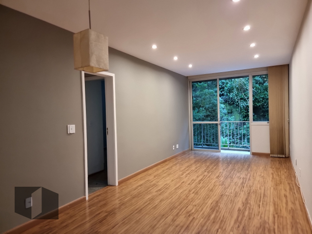 Apartamento à venda com 2 quartos, 93m² - Foto 2