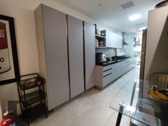 Apartamento à venda com 4 quartos, 227m² - Foto 30